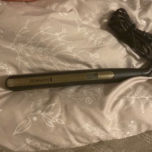 Remington Straightener